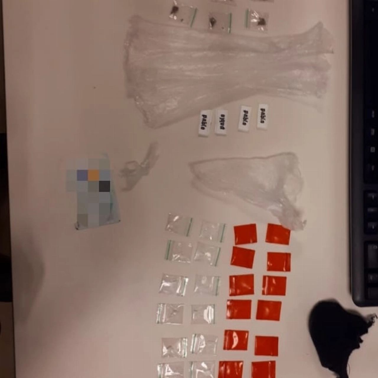 Vermoedelijke drugsrunner aangehouden