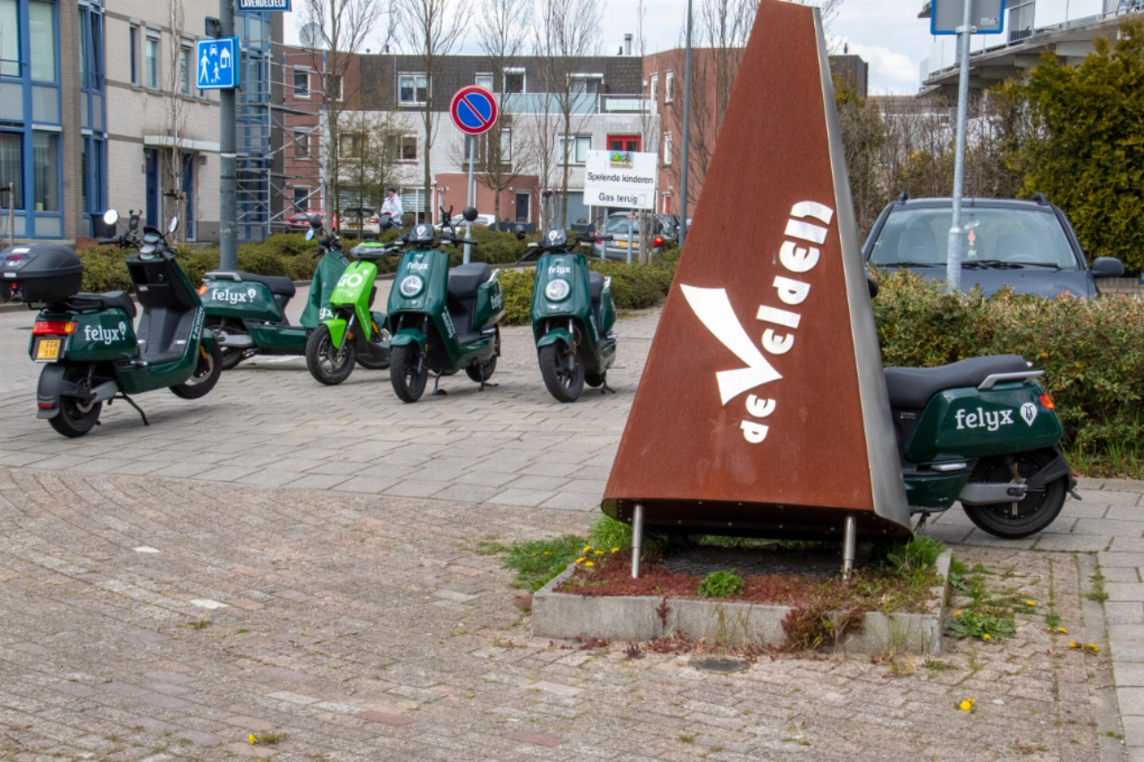 Verzamelplaats voor leenscooters