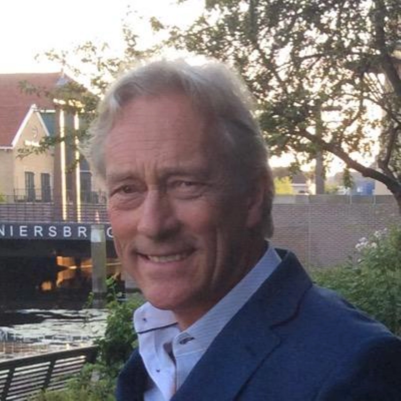 Arie Villerius ligt met Corona in Franciscus