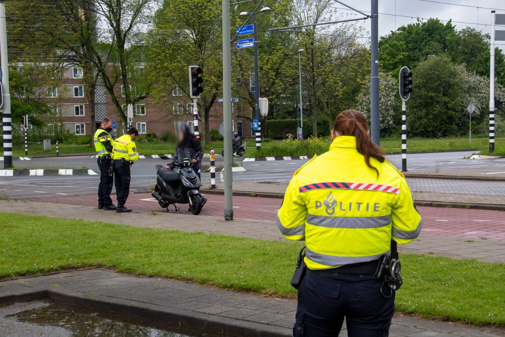 Politiecontrole op Nieuwe Damlaan