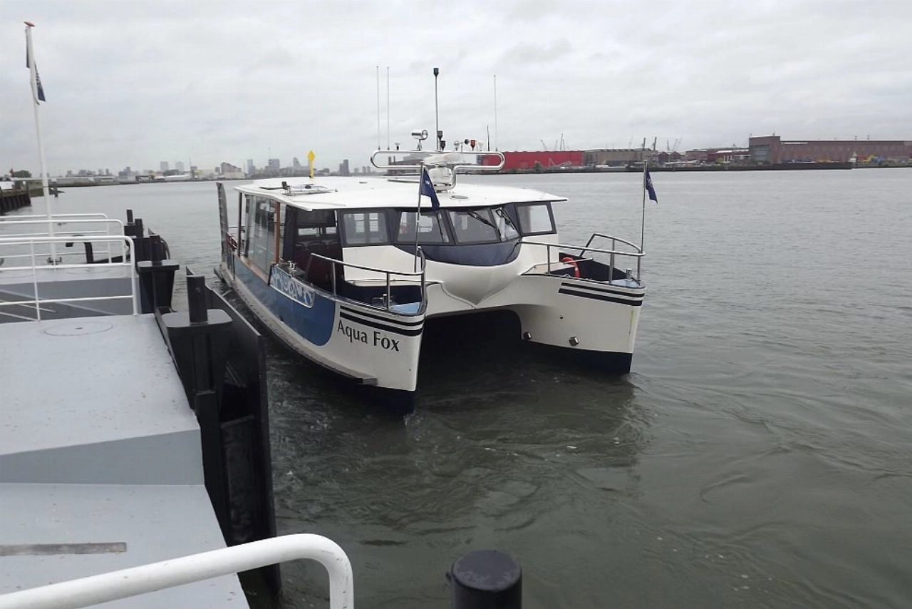 Grote watertaxi wordt vervanger van waterbus