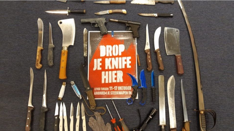 Ruim 400 wapens ingeleverd in regio Rotterdam