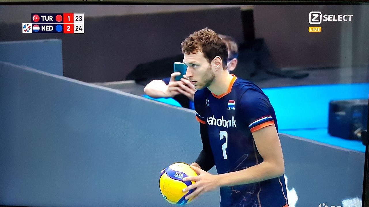 Nederland aan kop op EK-volleybal