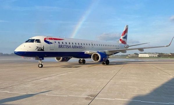 Brits vliegtuig vliegt weer in de regio