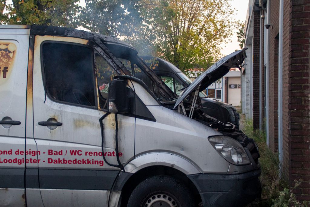 Bus uitgebrand in Spaanse Polder