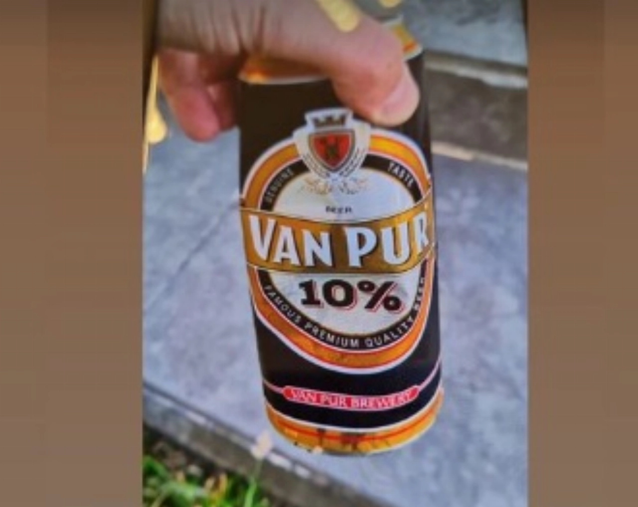 Nog snel even een blikje alcohol verstoppen
