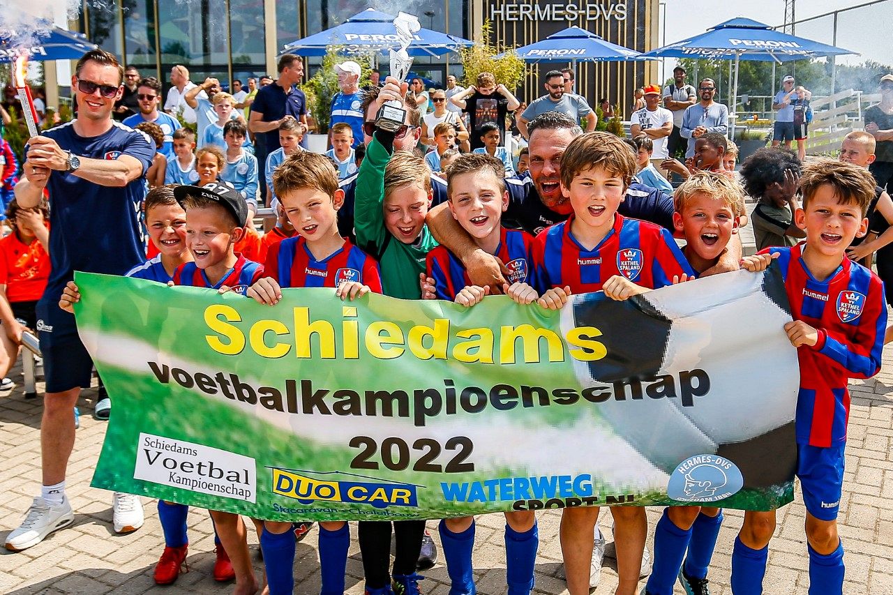 Schiedams voetbalkampioenschap prooi voor Excelsior'20 en Kethel Spaland