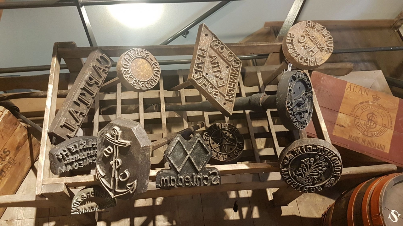 Schiedamse marketing avant la lettre in Jenevermuseum