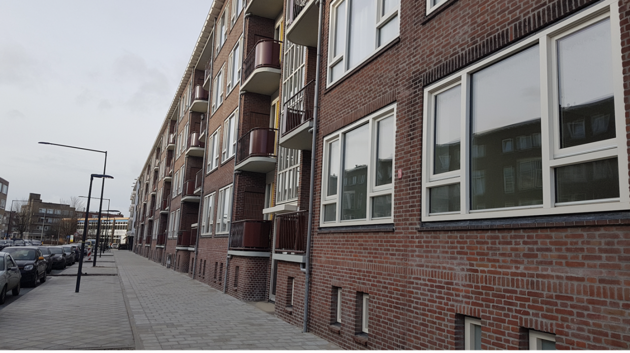 'Goede renovatie Wederopbouwcomplex in Lorentzlaan'
