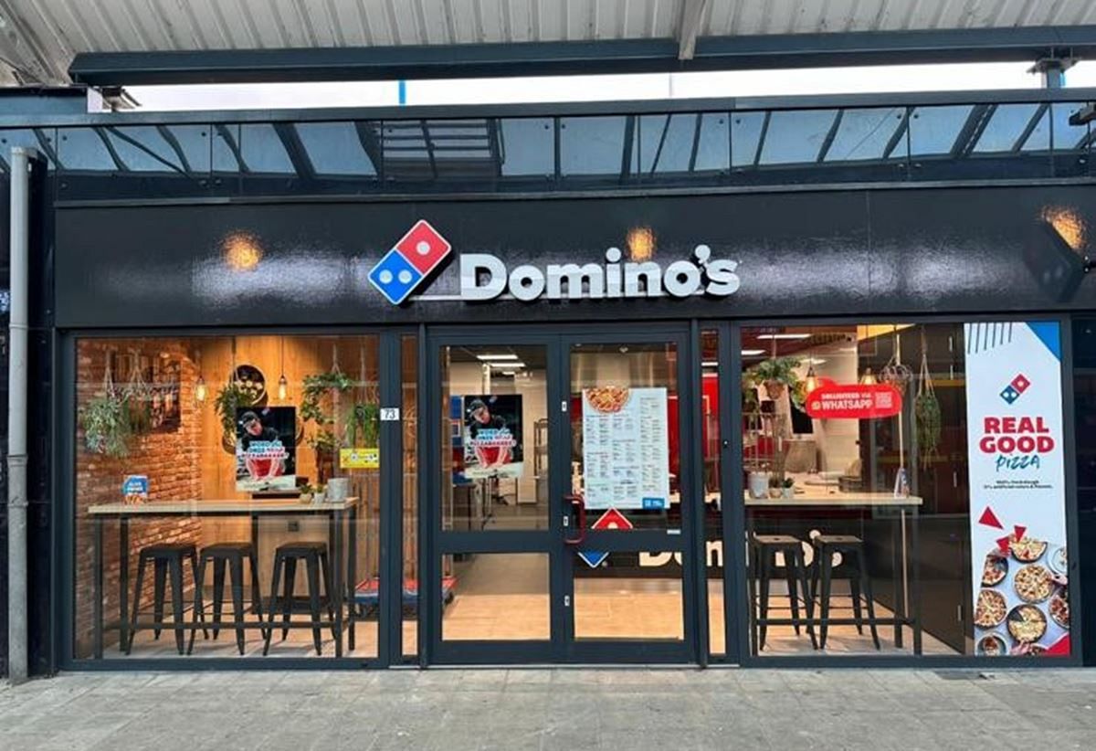 Domino's in Hof van Spaland open