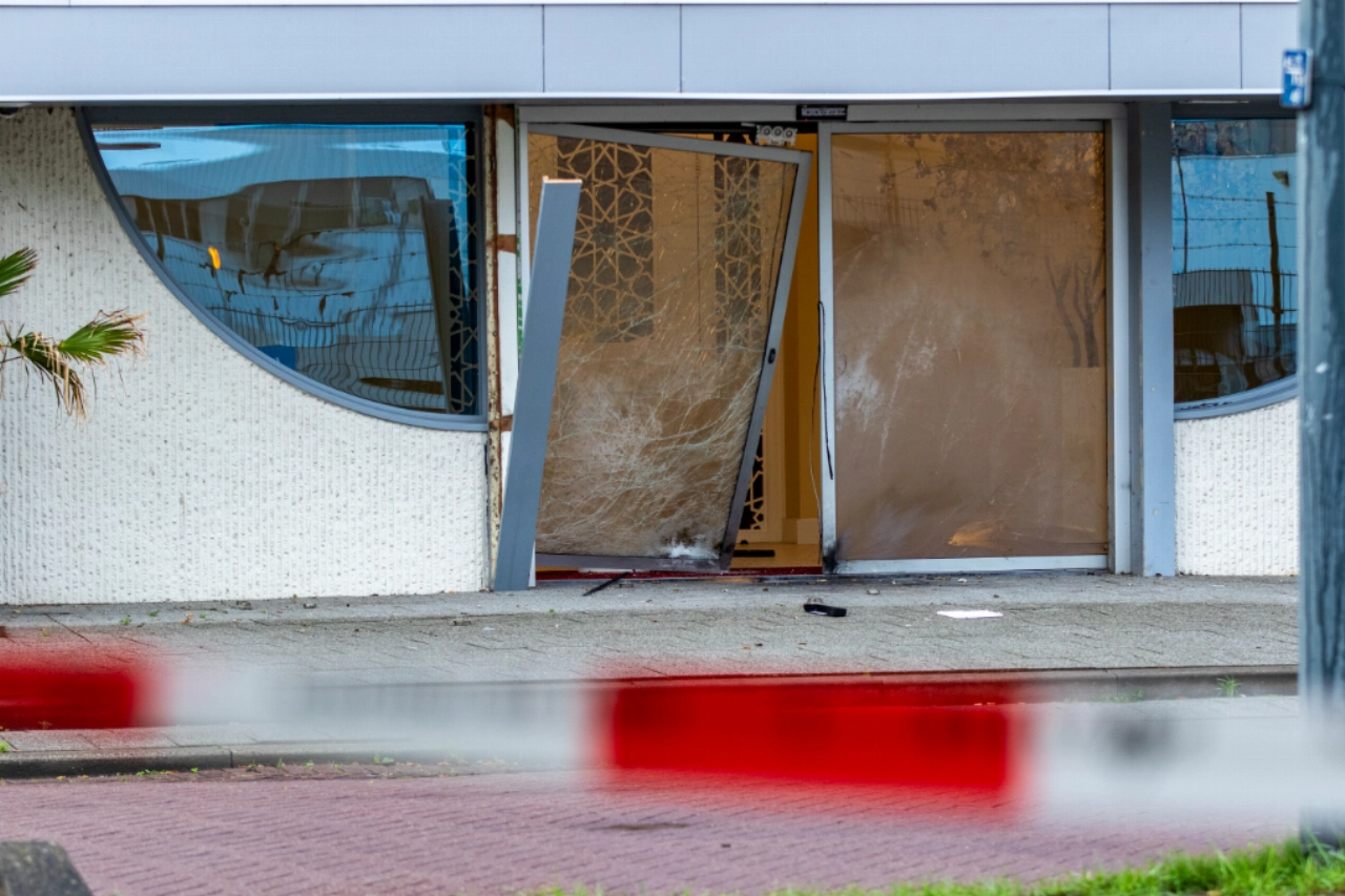 Explosie veroorzaakt schade aan bedrijfspand