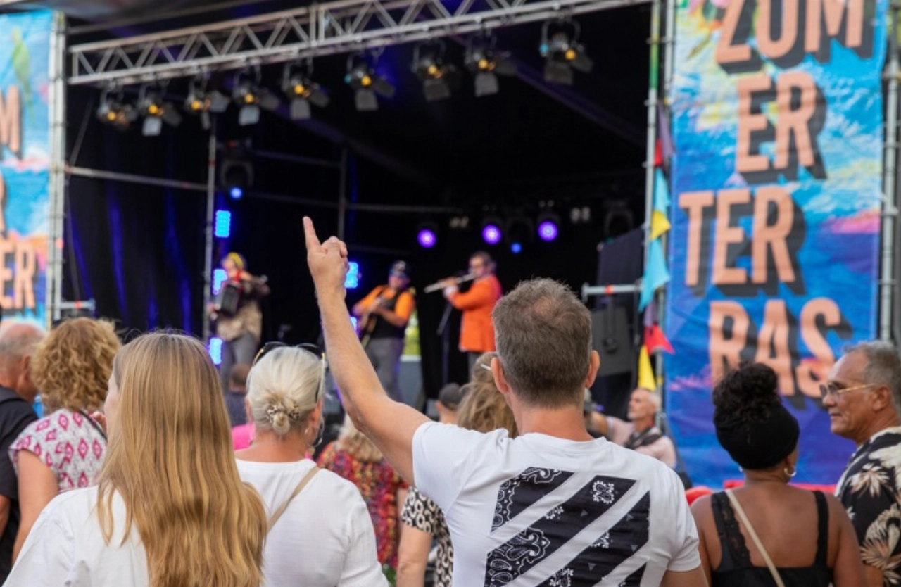 Stadsgehoorzaal zoekt presentatietalent voor het UITterras