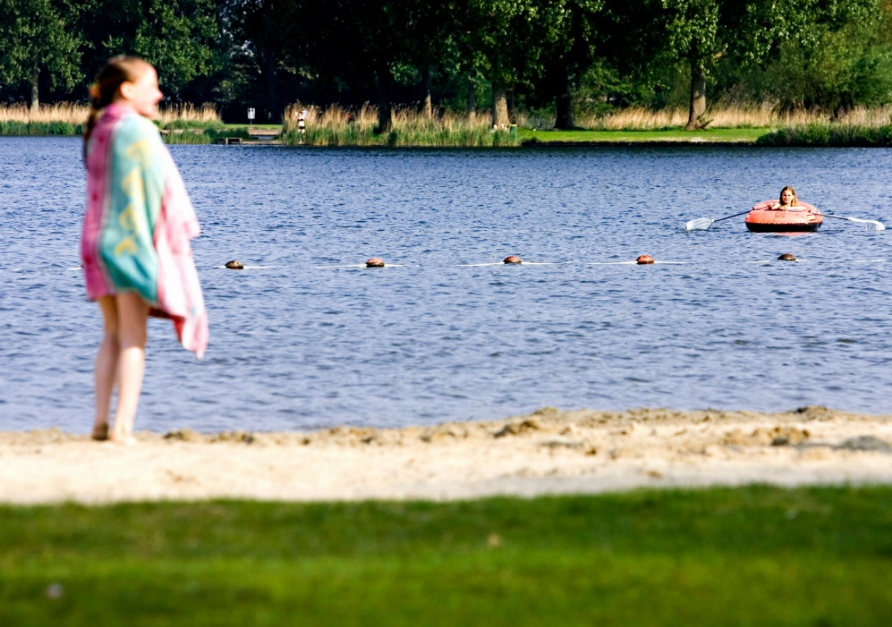 Waarschuwing blauwalg voor zwemplassen
