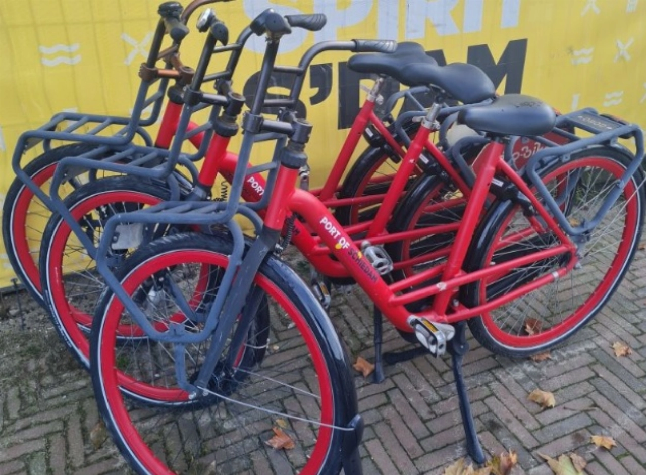 Werknemers kiezen voor fiets en laten auto staan