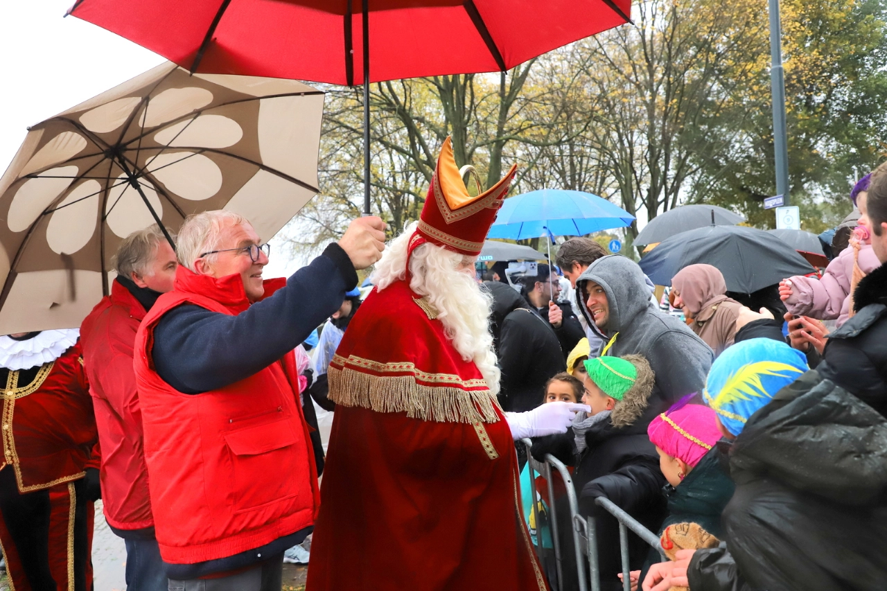 Sinterklaas heeft ons, het volk, nodig