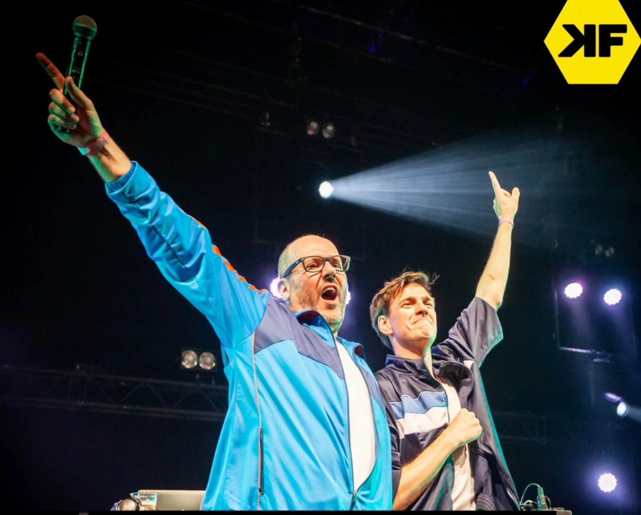 Oud & Nieuw met DJ's Jasper & Max in De Kroepoekfabriek