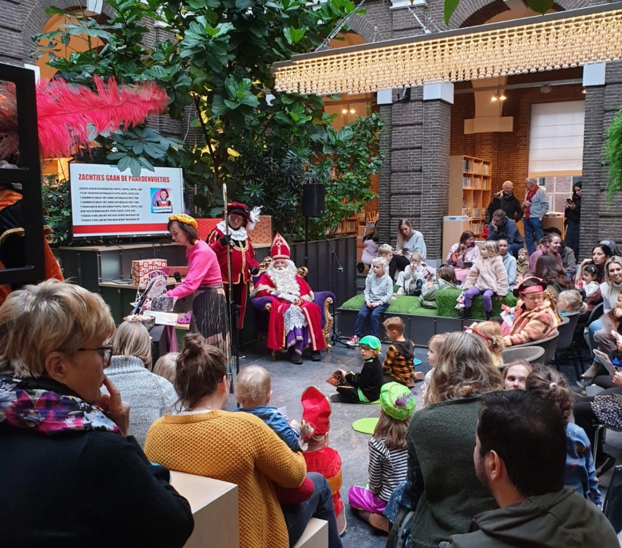 Gezellig meezingen met Sint Sing Along’s in de Korenbeurs