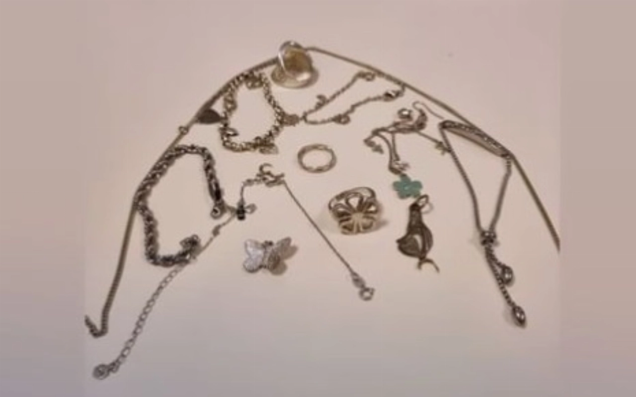 Sieraden onder verdachte omstandigheden aangetroffen