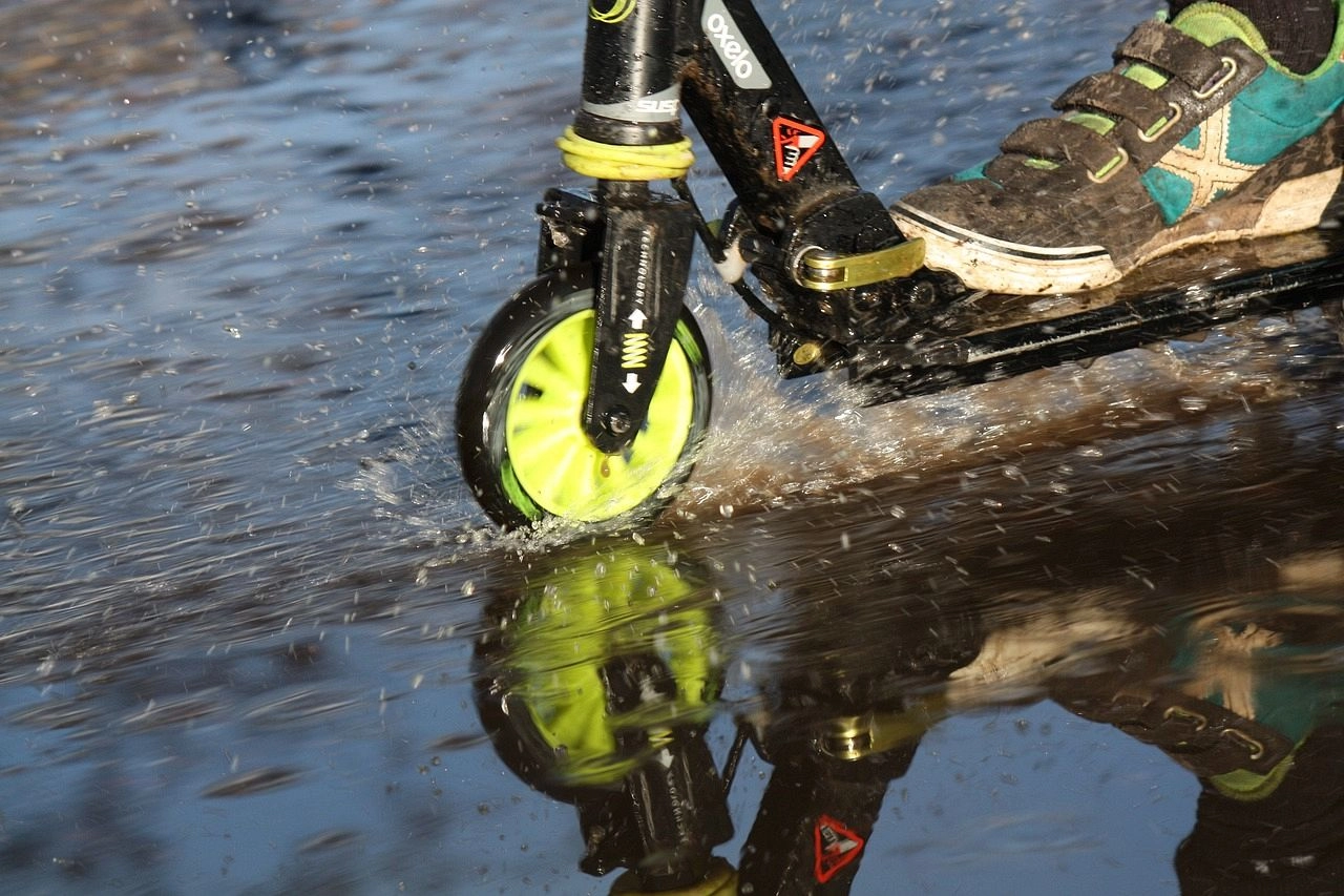 Politie Schiedam gaat optreden tegen steps en fatbikes