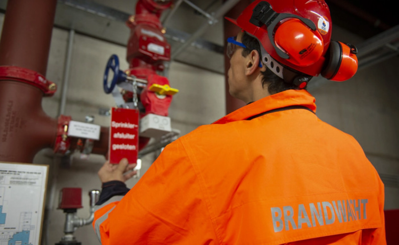 Het belang van brandwachten en mangatwachten in Schiedam
