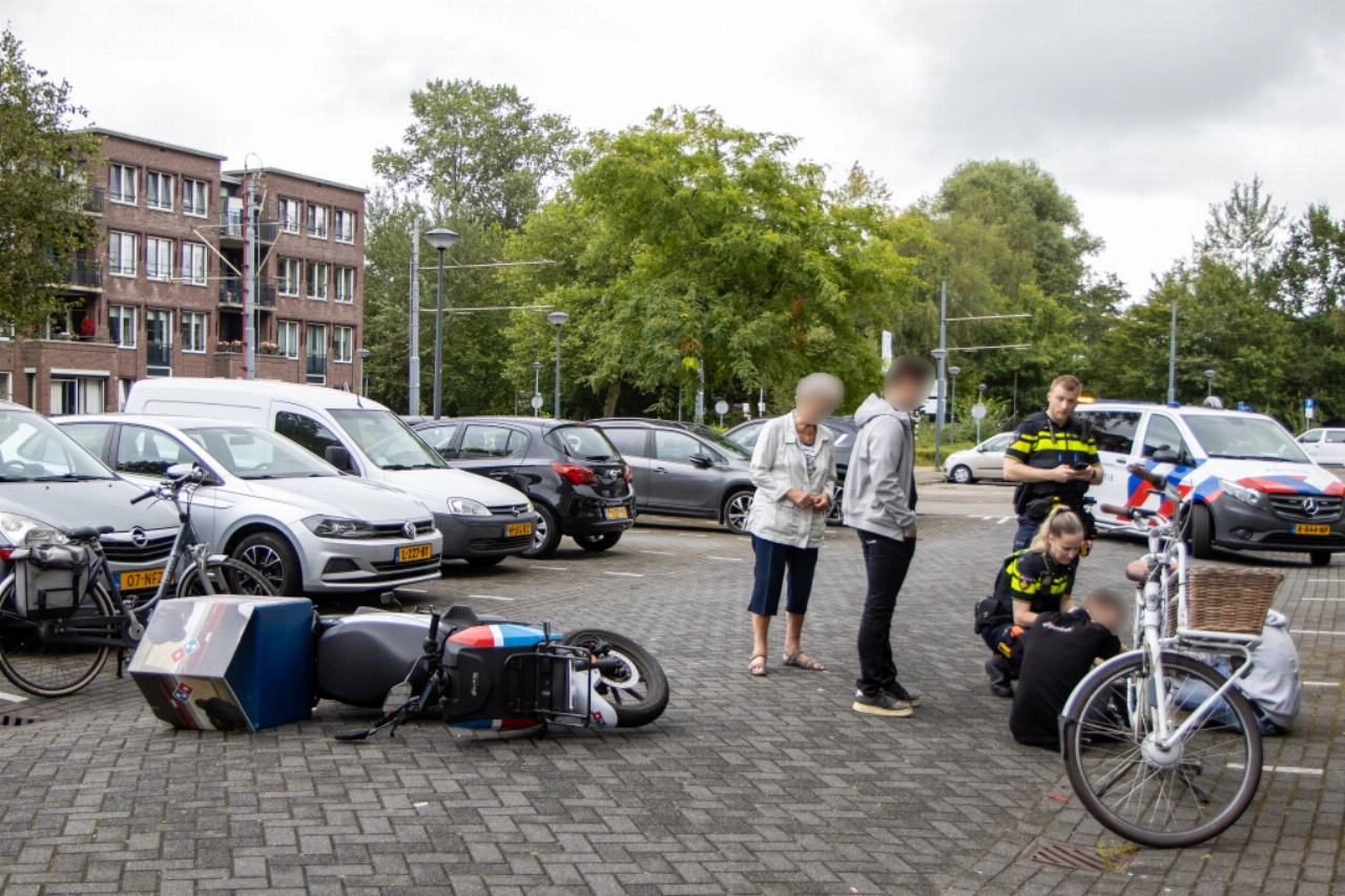 Fiets en scooter zorgen voor flinke klapper