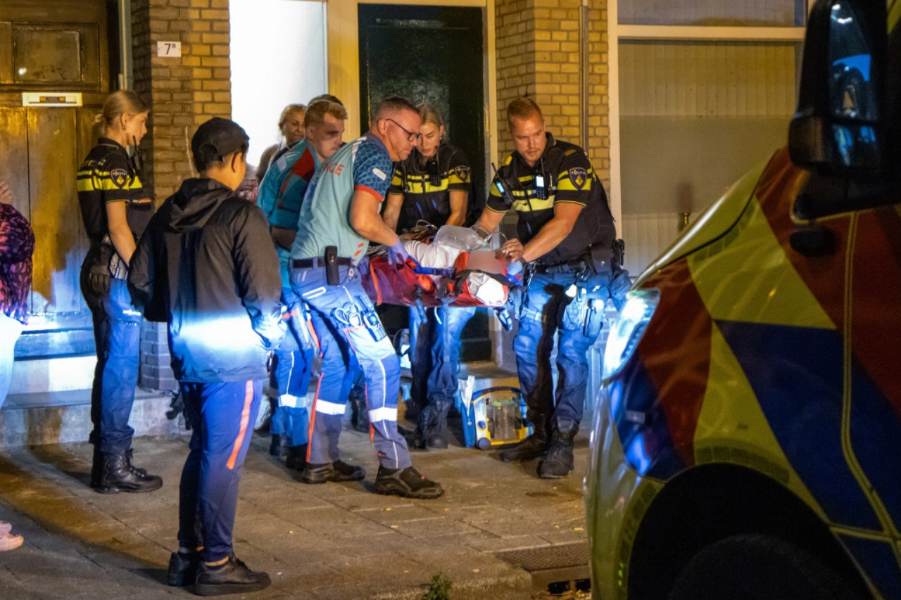 Man zwaargewond na val van trap