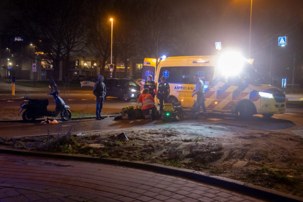 Scooterrijder gewond na aanrijding