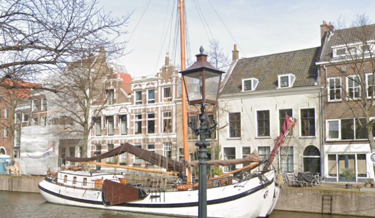 Hans Houweling over zijn huis op de Lange Haven