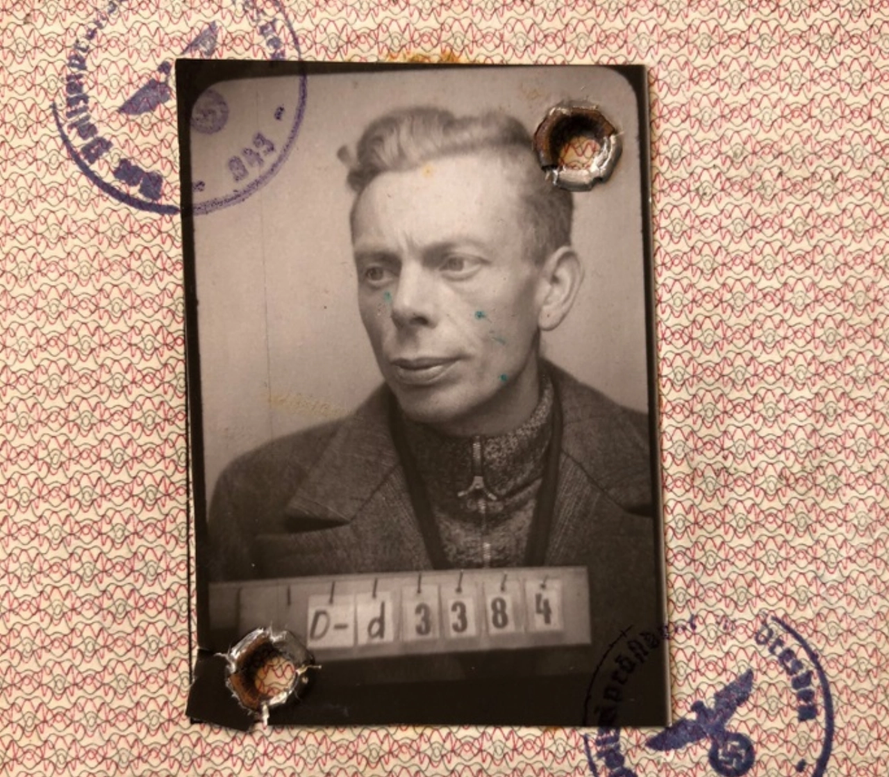 Documenten Schiedamse dwangarbeider naar gemeentearchief