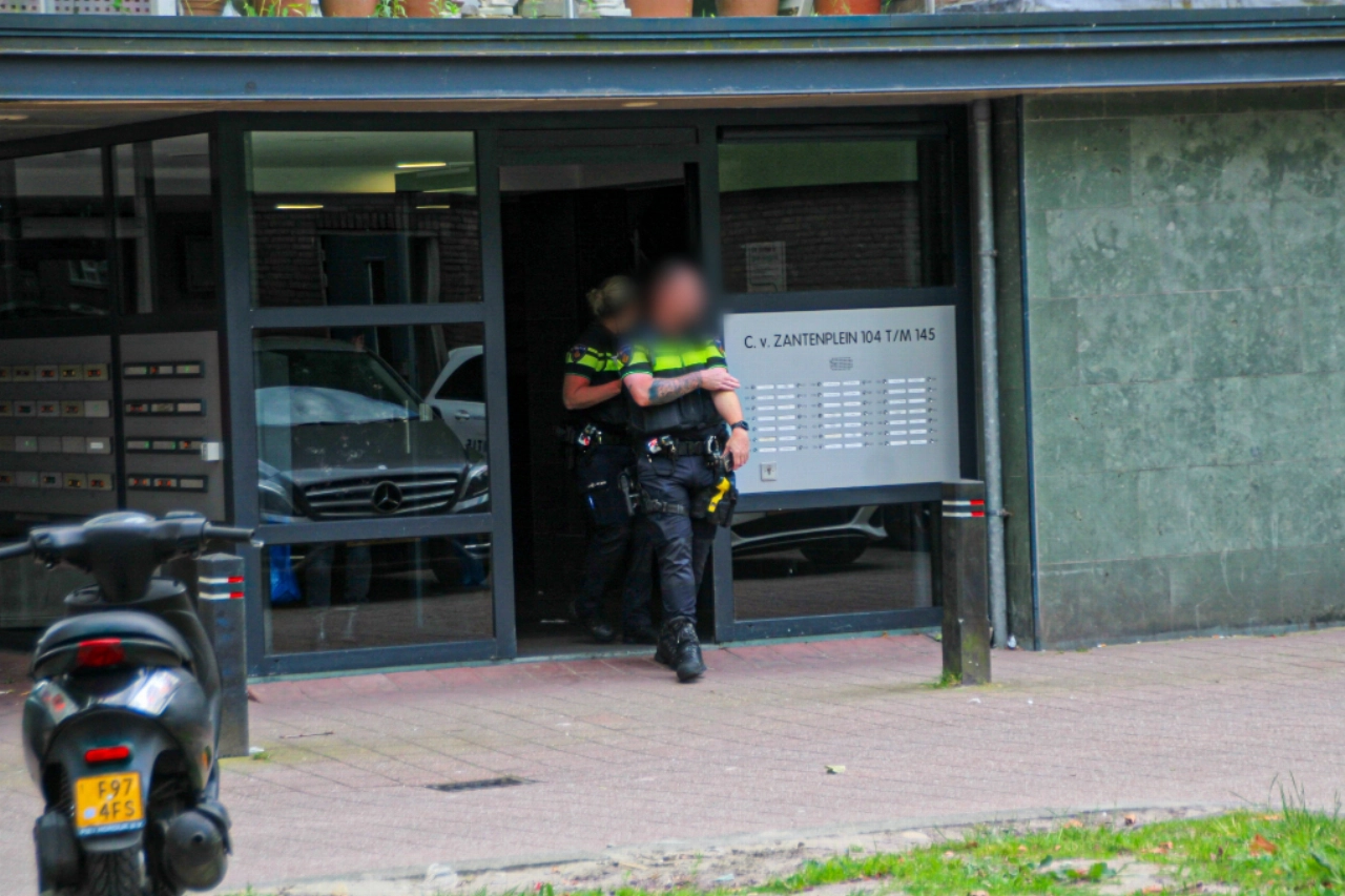 Inval in flatwoning in Groenoord
