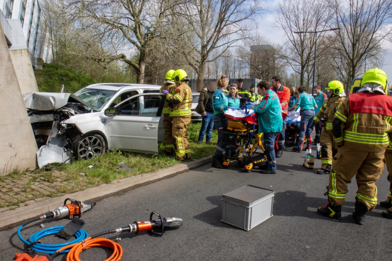 Gewonden na klap op viaduct