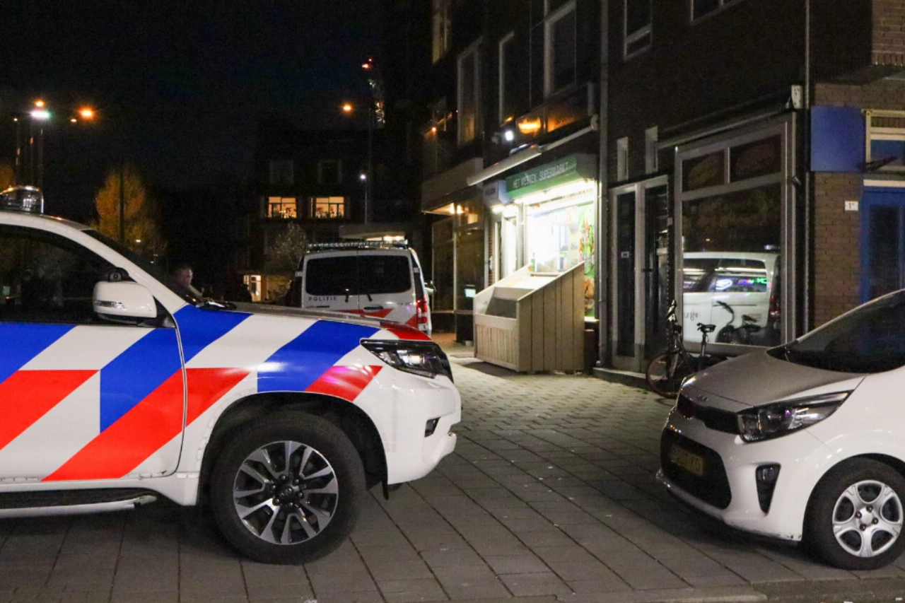 Avondwinkel in Rembrandtlaan overvallen