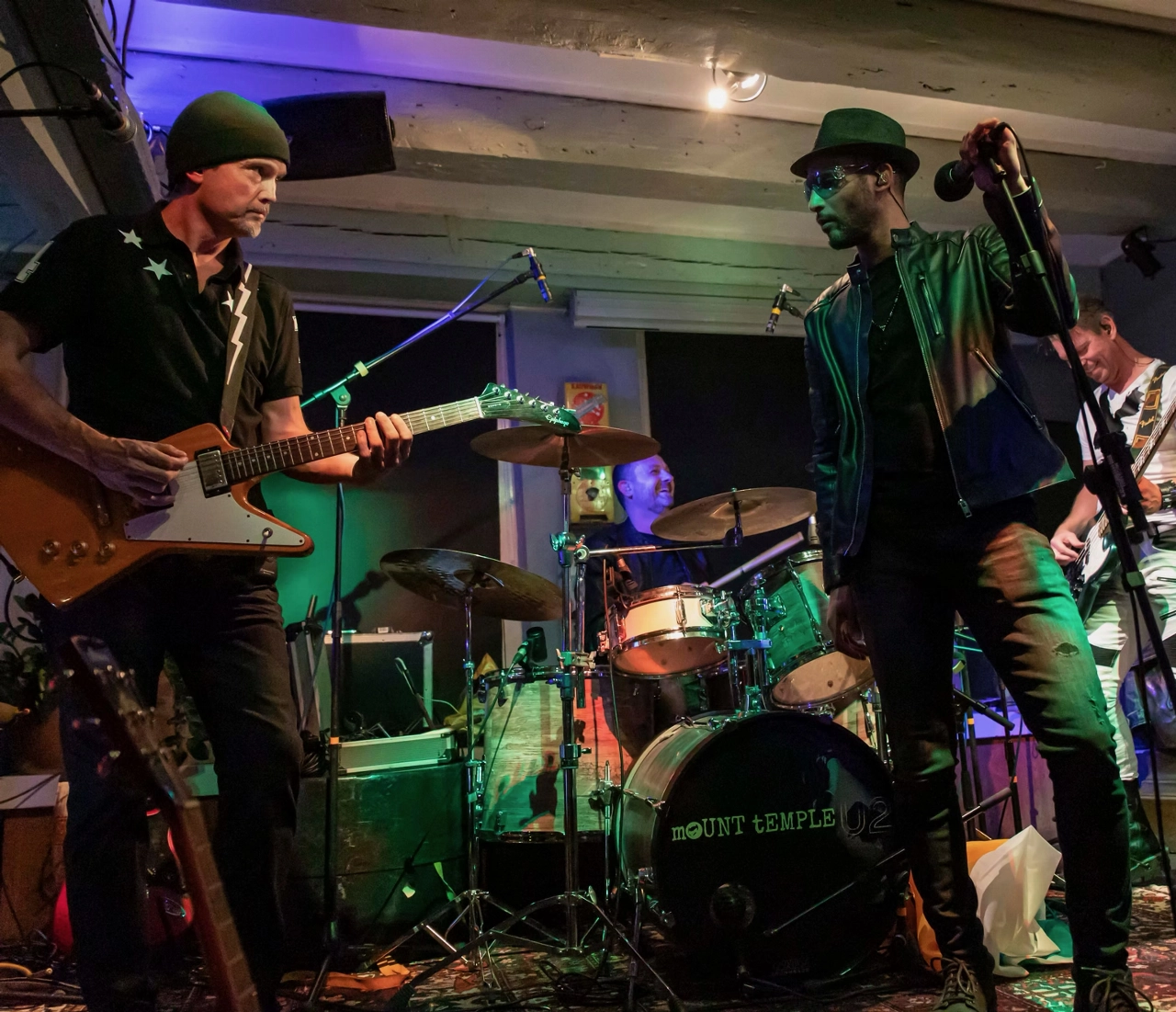 Sunday in the City met U2-band Mount Temple