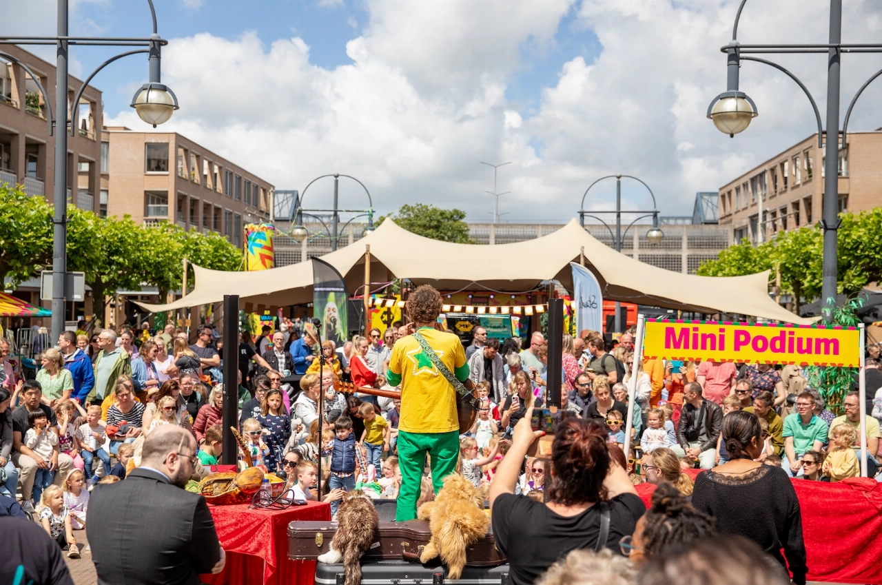 Stadskaravaan festival strijkt neer in het centrum van Vlaardingen