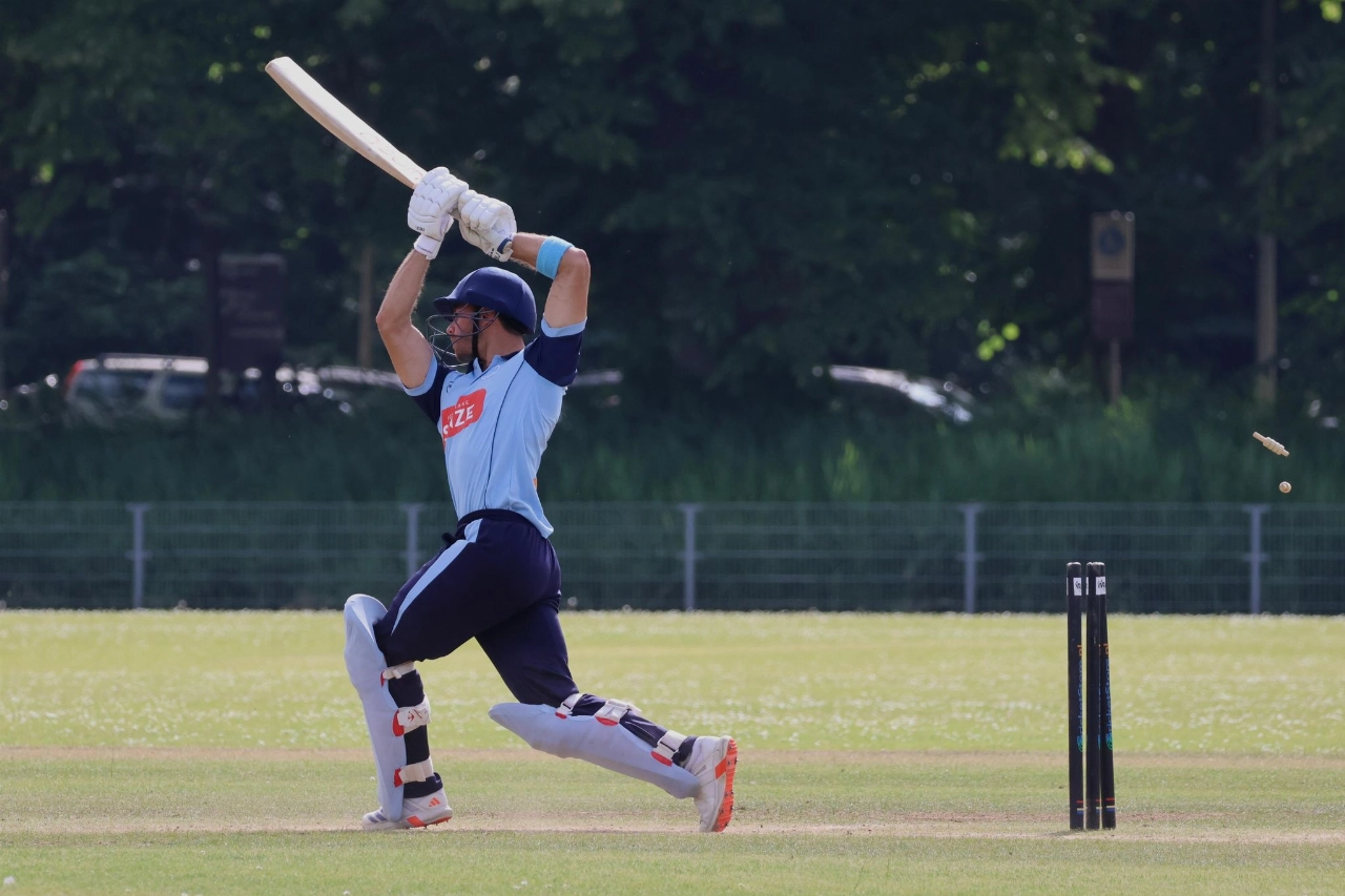 Cricketers Hermes-DVS stranden in de halve finale