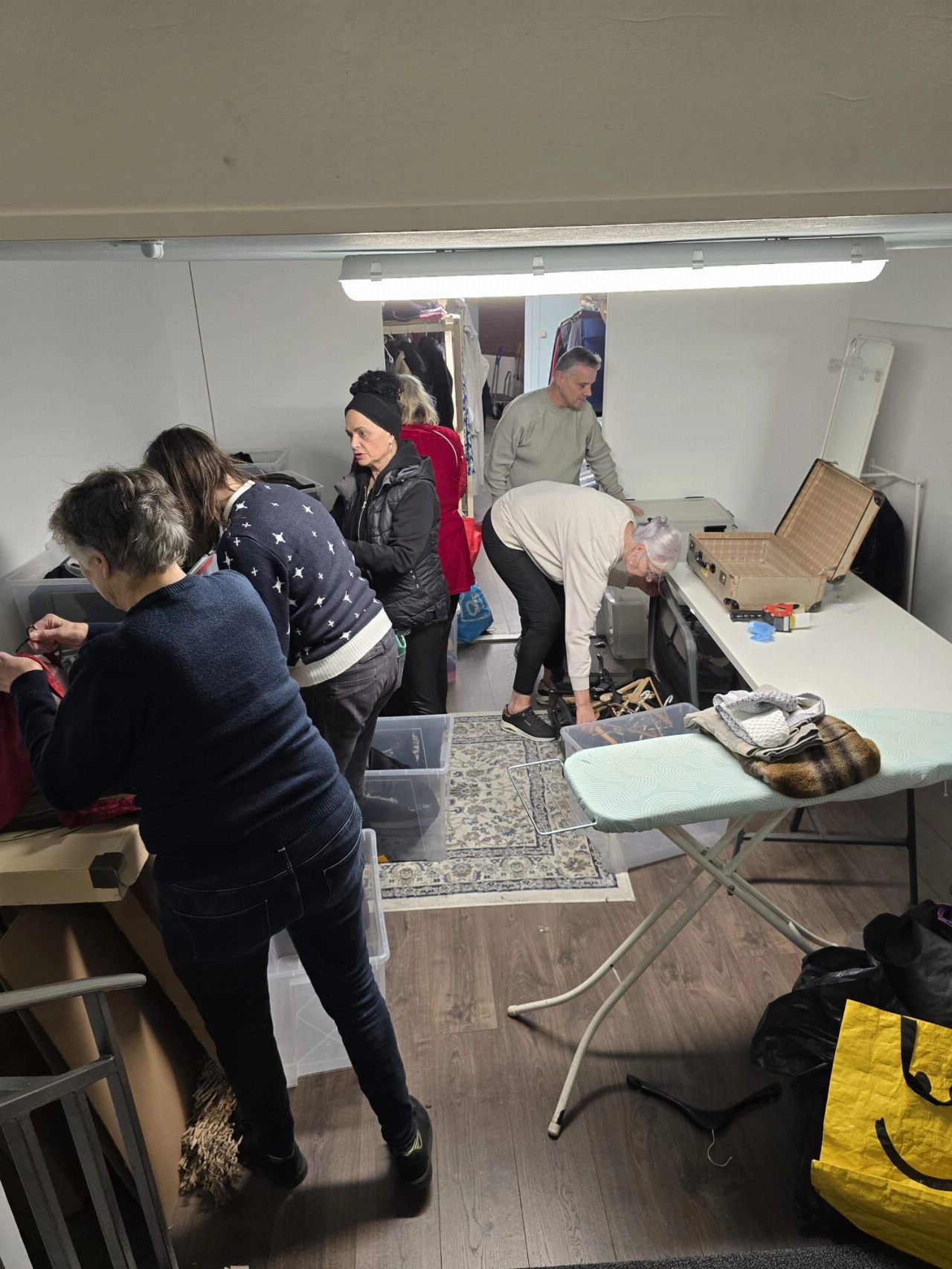 Triple C kan Dickenskostuums kwijt in nieuwe opslag