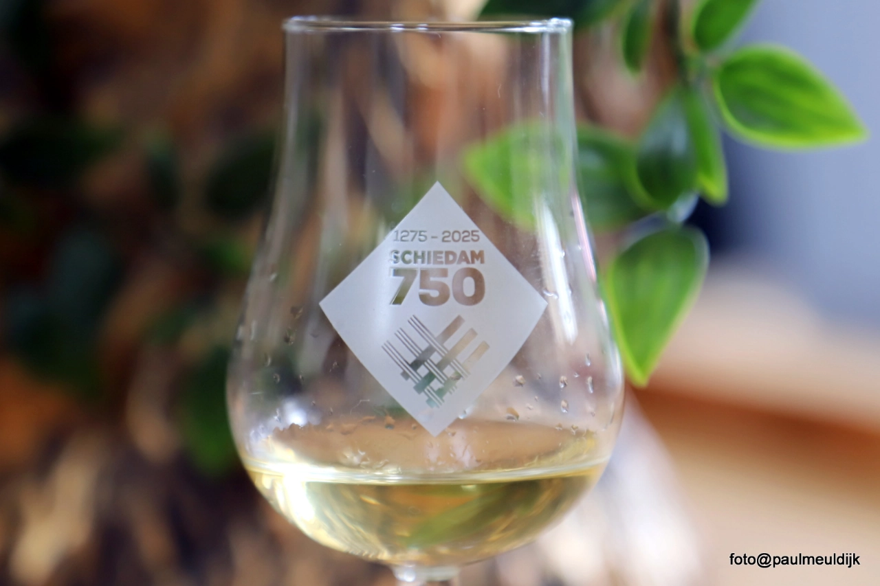 Uit de veren in de kleren op de laatste zondag in maart