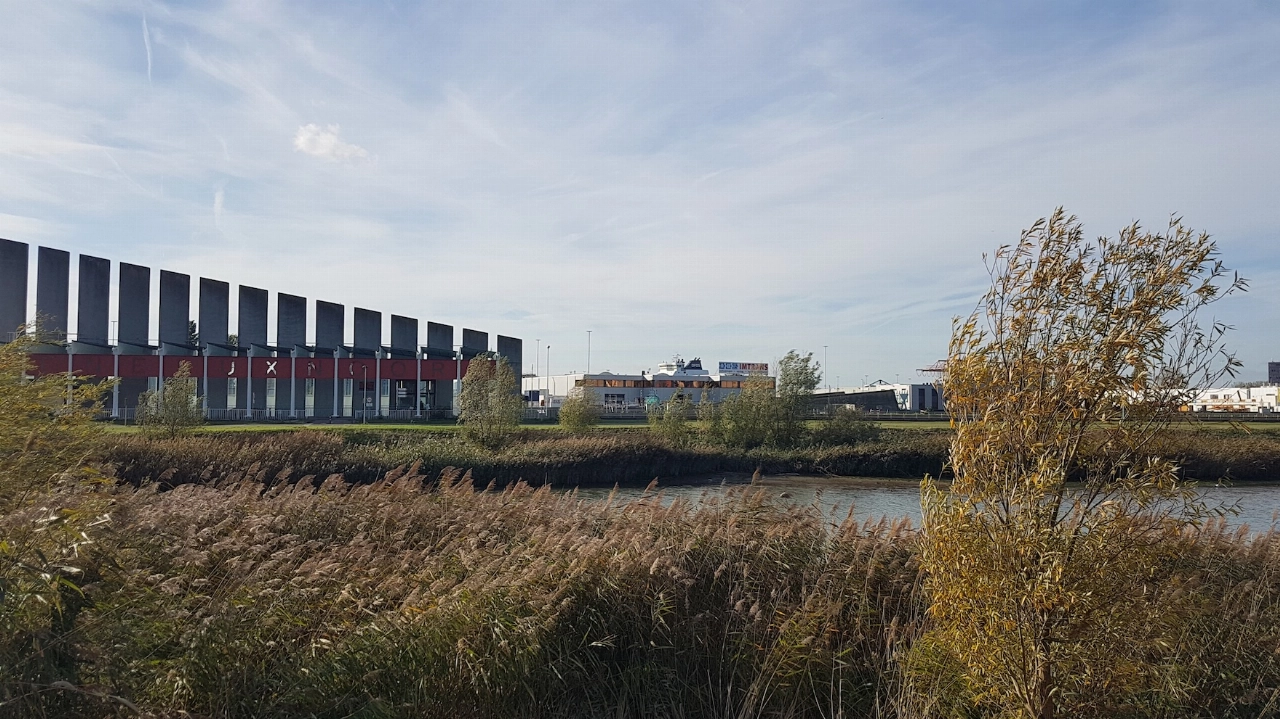 Fietstunnel Benelux buiten gebruik