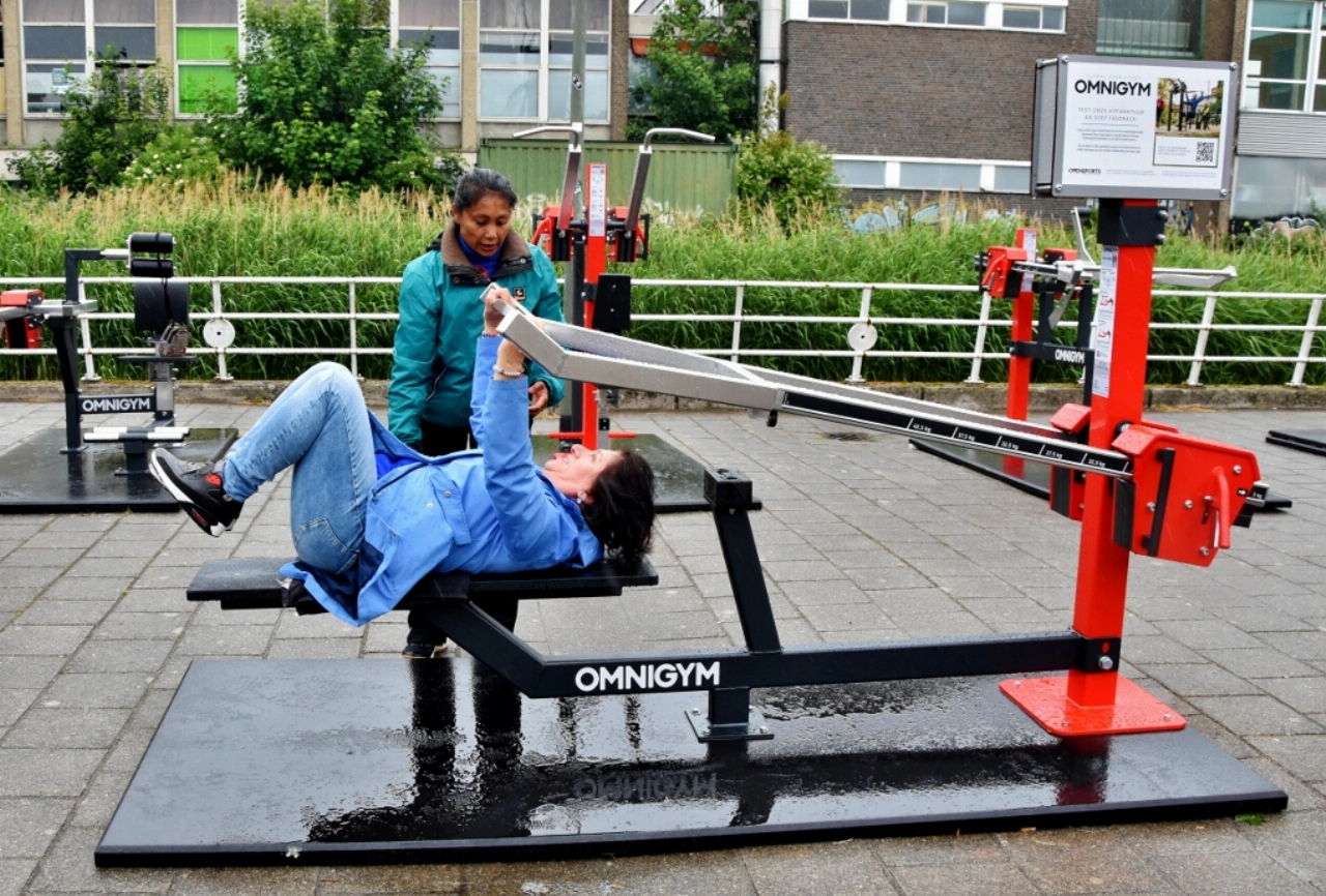 Fitness-toestellen aan Parkweg al flink in gebruik