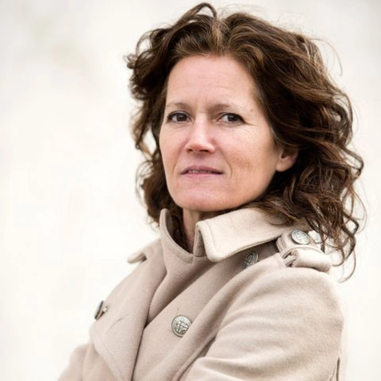 Bibi Dumon Tak te gast in Literair Café