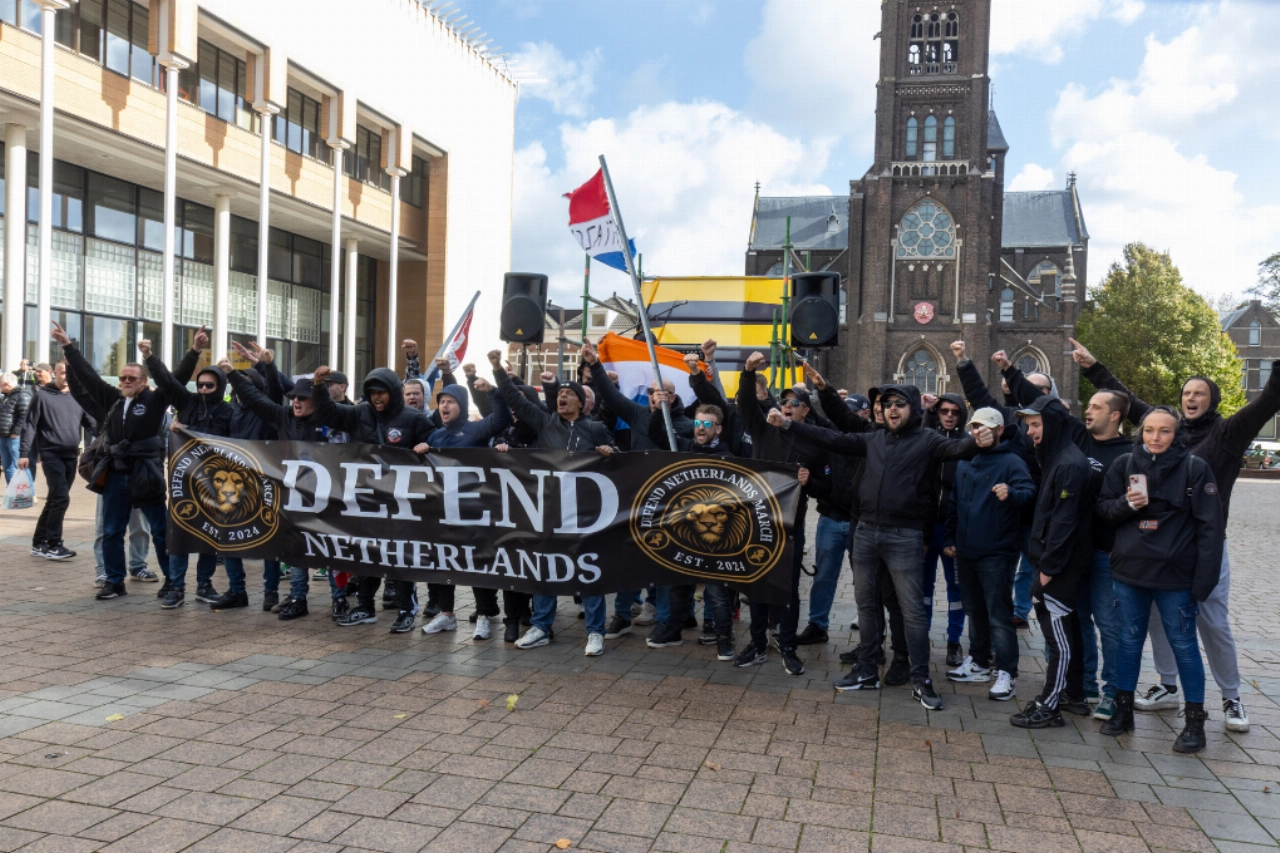 Demonstranten op Stadserf - en Land van Belofte