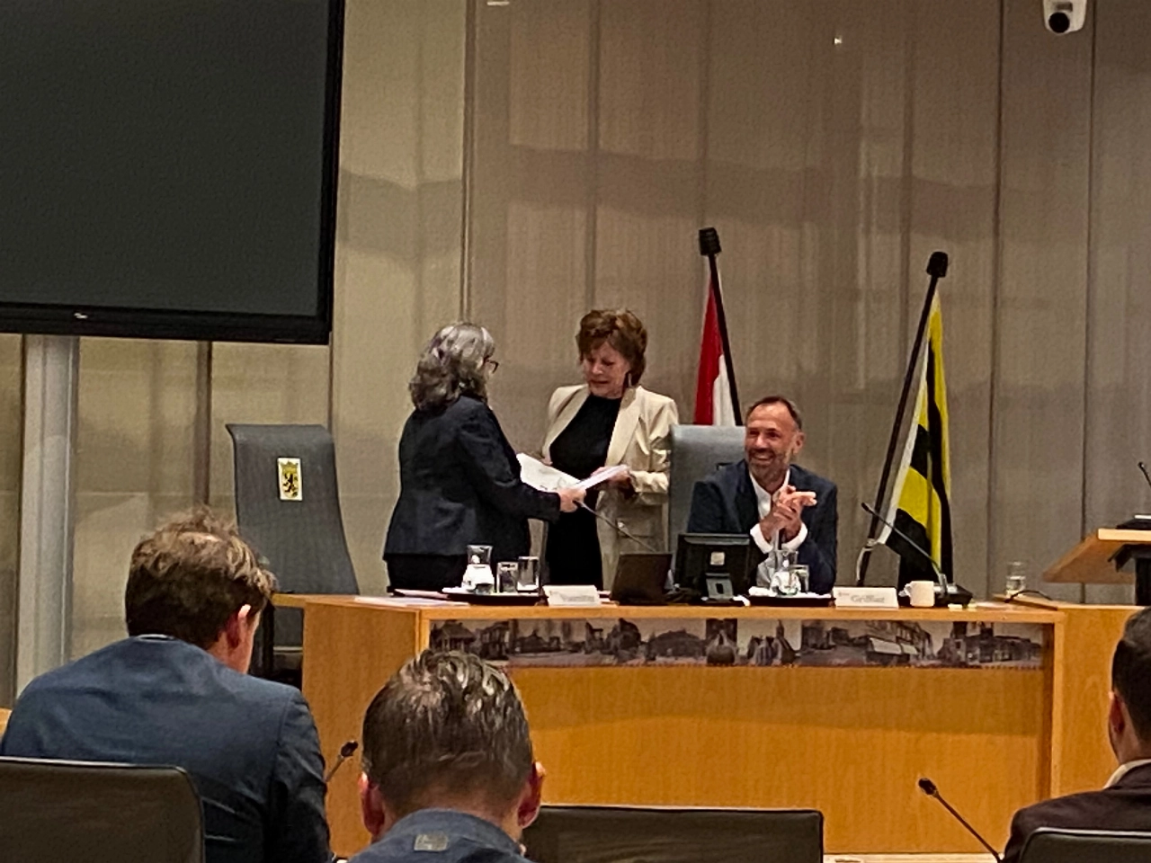 Raad hakt morgen knoop door over vestiging azc in Schiedam