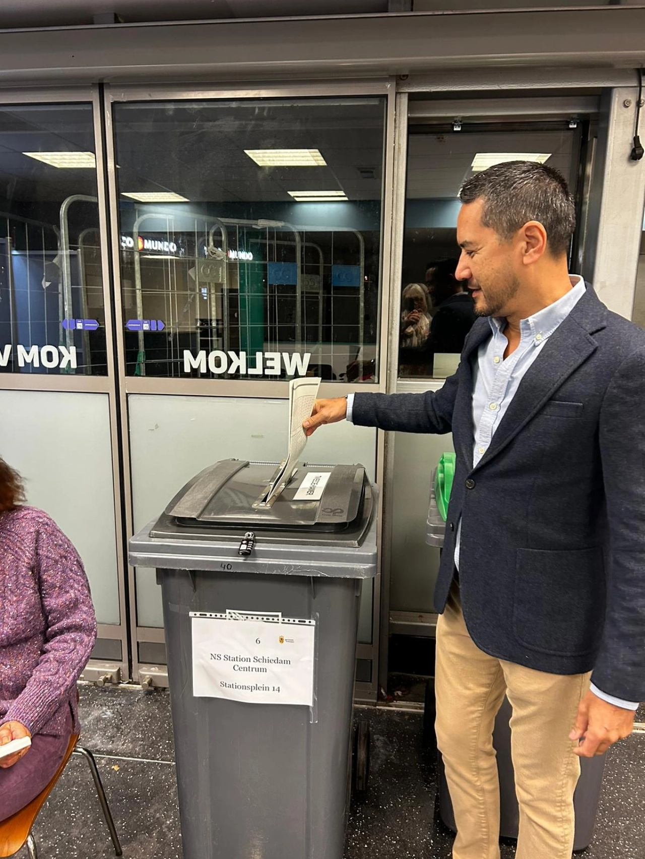 Schiedammers naar de stembus