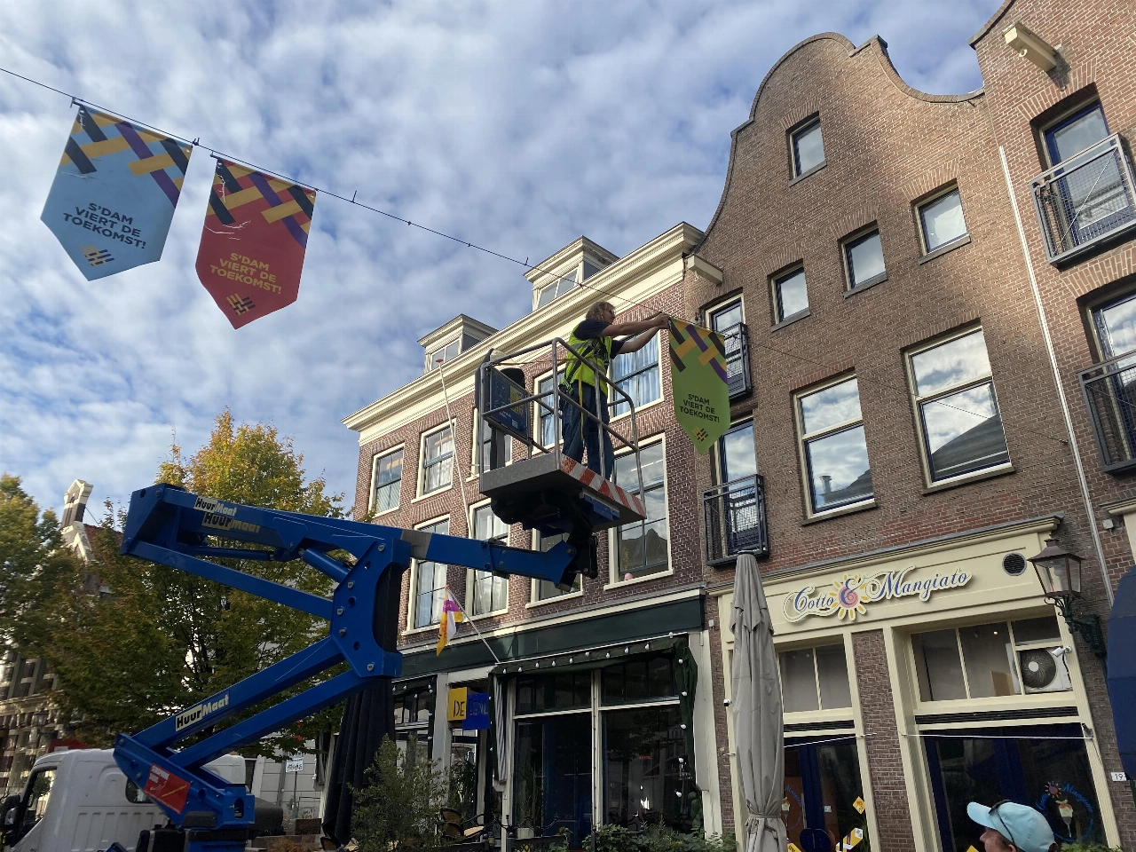 Na het feest, ruim je de slingers op