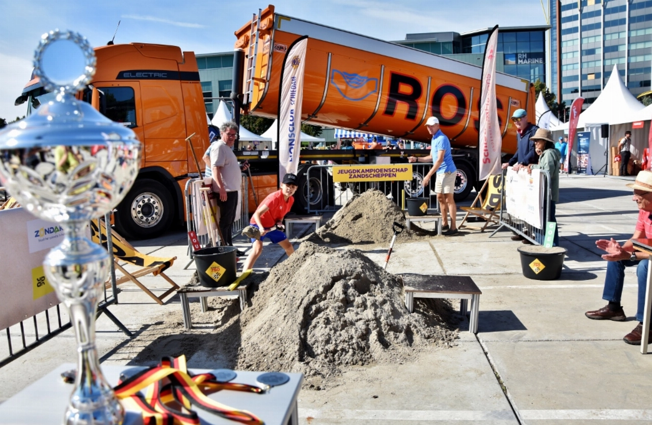Petje af voor de zandscheppers