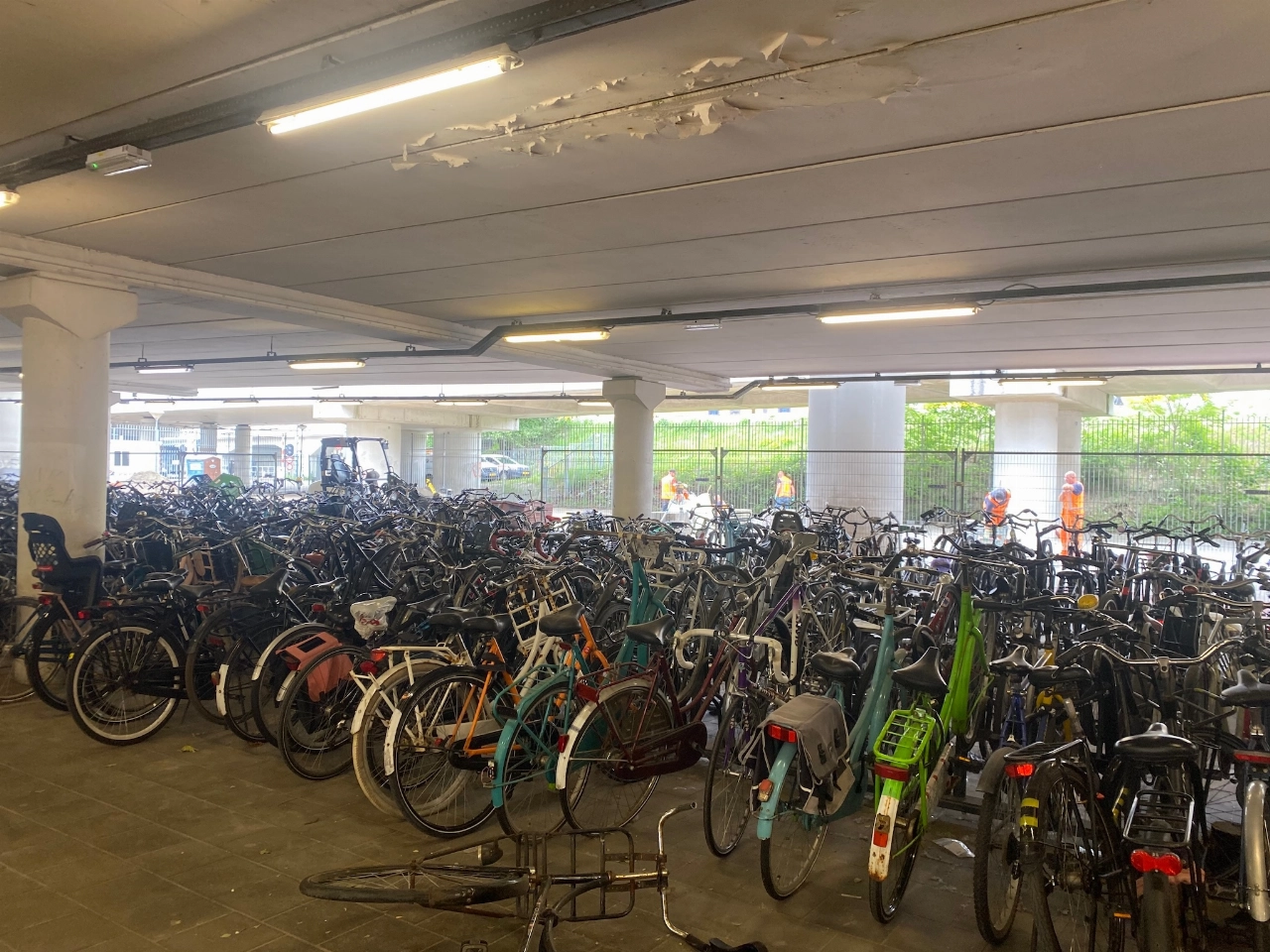 Verbouwing fietsenstalling achter op schema