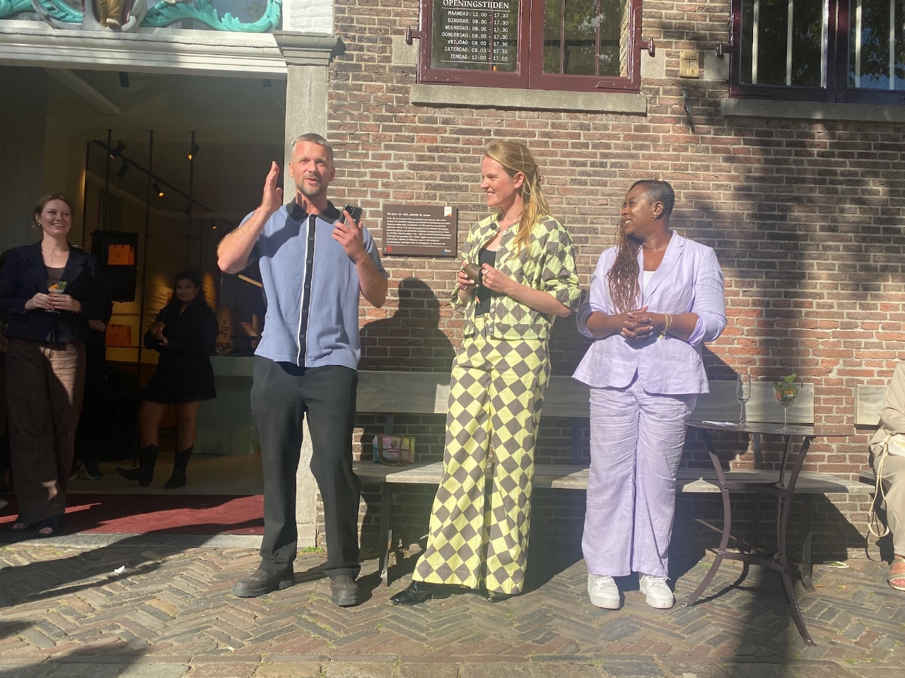 De Bonte Koe viert een feestje