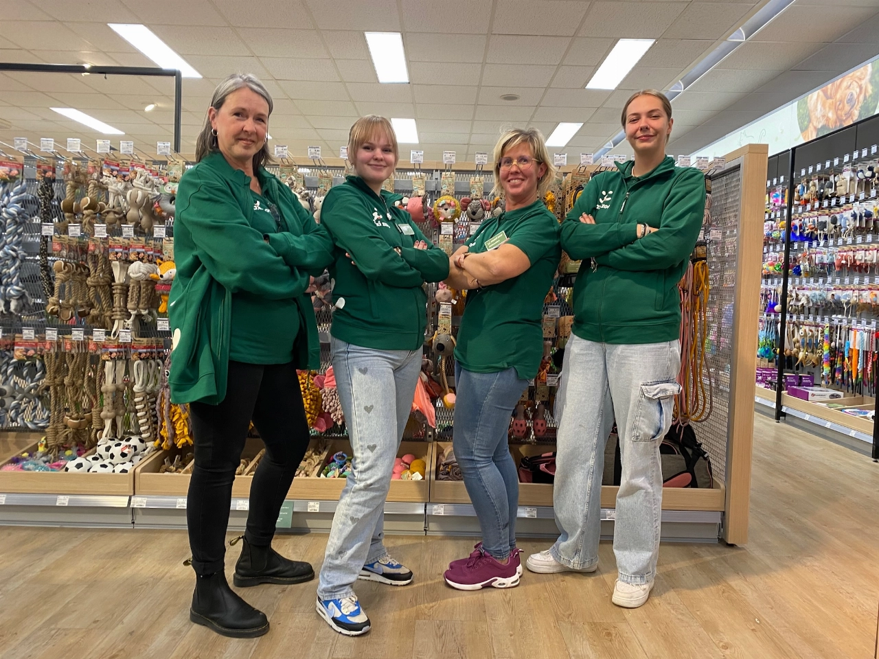 De dames van Maxi Zoo houden van dieren