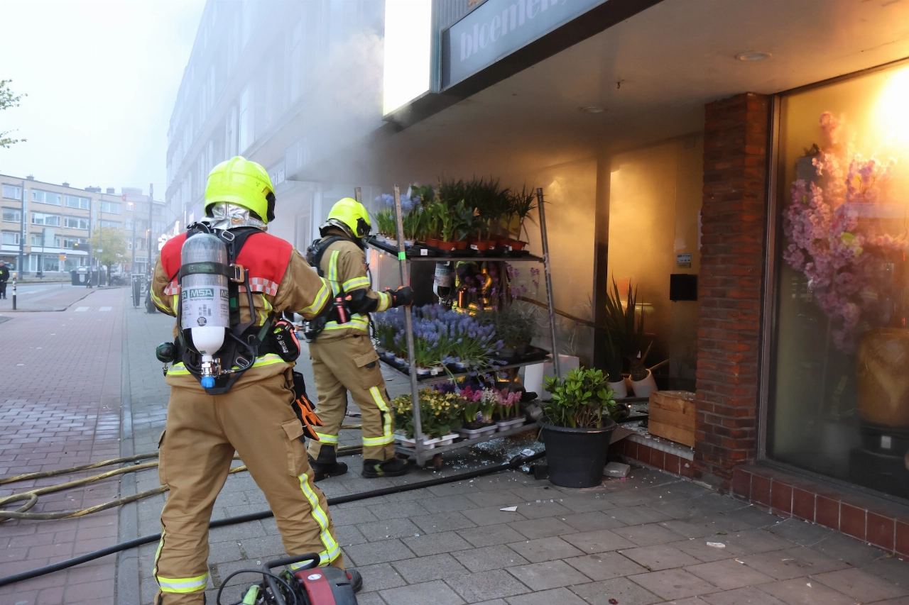 Brand bij Iris