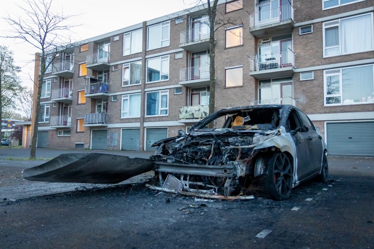 Auto in de as na brand